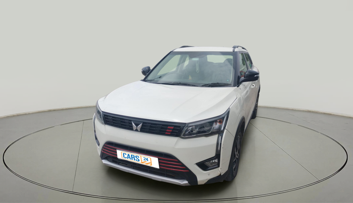 2022 Mahindra XUV300 W8 (O) 1.2 PETROL, Petrol, Manual, 63,701 km, exterior