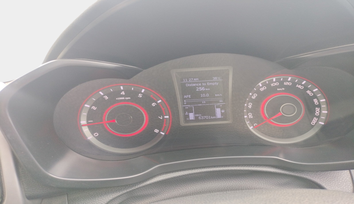 2022 Mahindra XUV300 W8 (O) 1.2 PETROL, Petrol, Manual, 63,701 km, interior