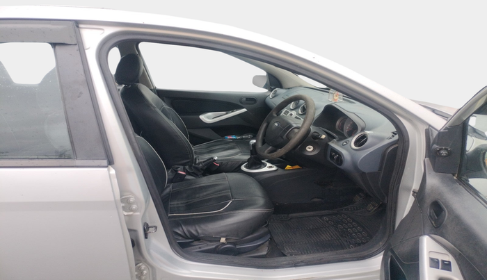 2014 Ford Figo TITANIUM 1.4 DIESEL, Diesel, Manual, 1,12,351 km, interior