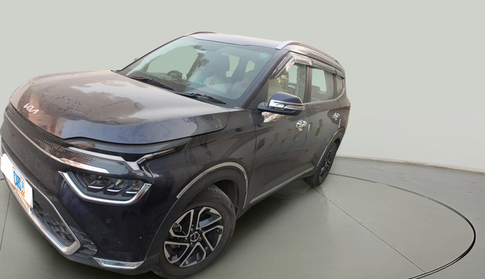 2023 KIA CARENS LUXURY PLUS 1.4 PETROL 7 STR, Petrol, Manual, 68,478 km, exterior