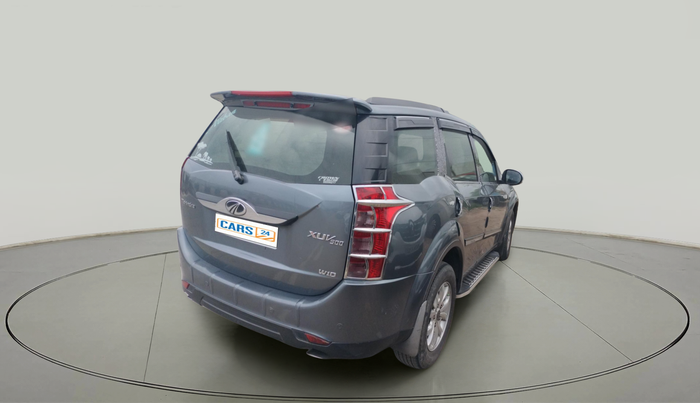 2016 Mahindra XUV500 W10, Diesel, Manual, 1,66,741 km, exterior