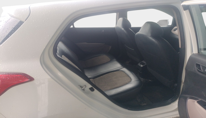 2015 Hyundai Grand i10 MAGNA 1.1 CRDI, Diesel, Manual, 1,14,846 km, interior