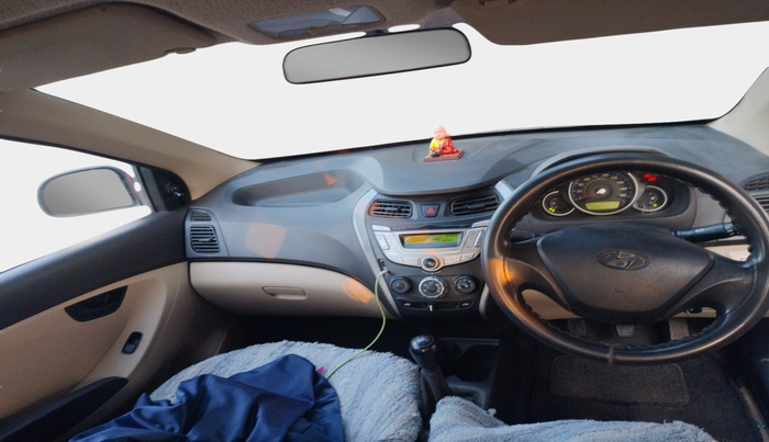 2014 Hyundai Eon MAGNA + LPG, Petrol, Manual, 55,555 km, interior