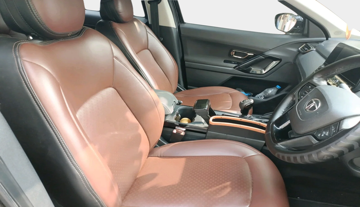 2021 Tata Harrier XT PLUS 2.0L KRYOTEC DARK EDITON, Diesel, Manual, 1,11,001 km, interior