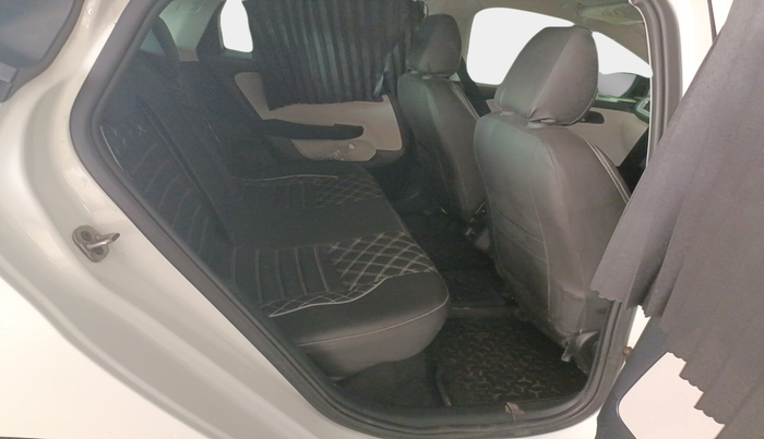 2024 Tata ALTROZ XZ PLUS O SUNROOF CNG, Petrol, Manual, 24,538 km, interior