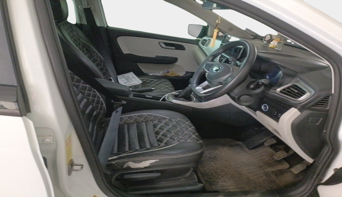 2024 Tata ALTROZ XZ PLUS O SUNROOF CNG, Petrol, Manual, 24,538 km, interior