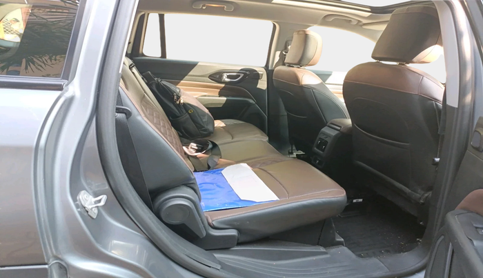 2022 Jeep MERIDIAN LIMITED (O) 4X4 AT, Diesel, Automatic, 52,680 km, interior