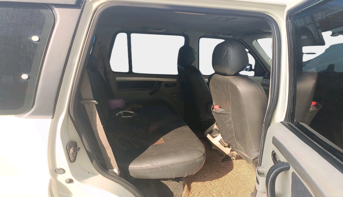 2017 Mahindra Scorpio S11 2WD, Diesel, Manual, 2,55,439 km, interior