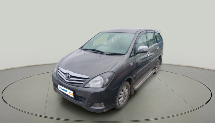 2011 Toyota Innova V 2.5 8 STR, Diesel, Manual, 1,61,722 km, exterior
