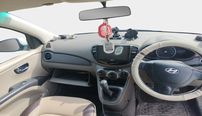 2011 Hyundai i10 MAGNA 1.2, Petrol, Manual, 1,36,176 km, interior