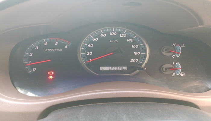 2015 Toyota Innova 2.5 VX 8 STR, Diesel, Manual, 1,97,039 km, interior