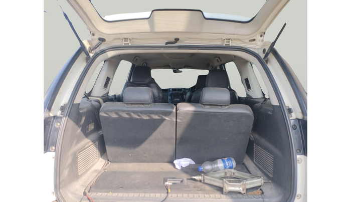 2018 Tata Hexa XTA 4X2 6 STR, Diesel, Automatic, 1,63,954 km, exterior