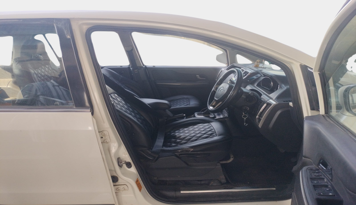 2018 Tata Hexa XTA 4X2 6 STR, Diesel, Automatic, 1,63,954 km, interior