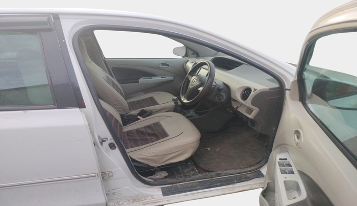 2014 Toyota Etios GD, Diesel, Manual, 1,66,309 km, interior
