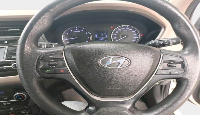 2015 Hyundai Elite i20 SPORTZ 1.2 (O), Petrol, Manual, 93,687 km, interior