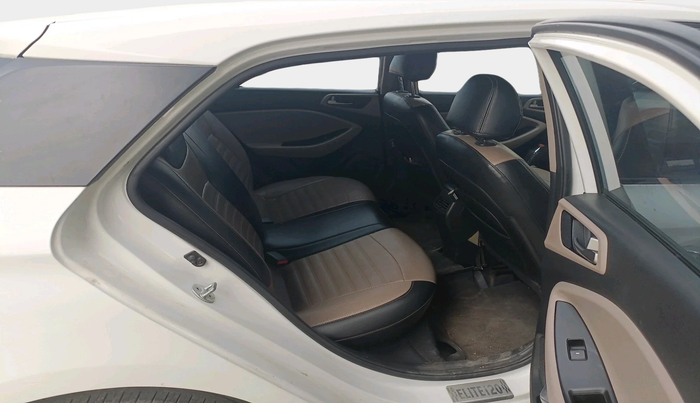 2015 Hyundai Elite i20 SPORTZ 1.2 (O), Petrol, Manual, 93,687 km, interior