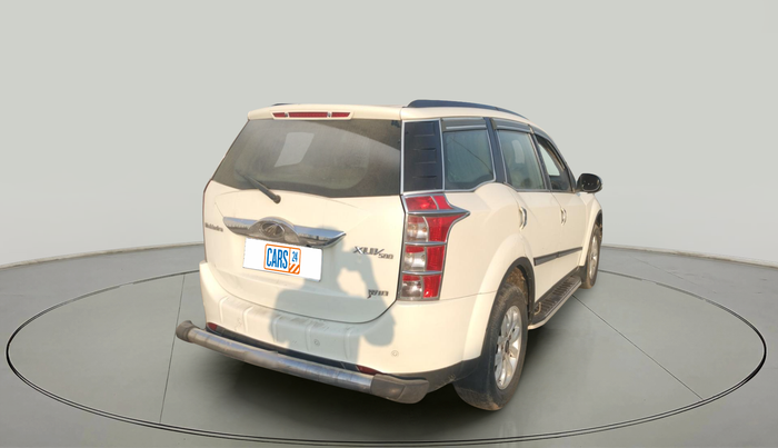 2015 Mahindra XUV500 W10, Diesel, Manual, 1,62,773 km, exterior