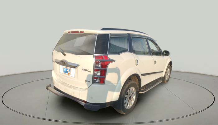 2015 Mahindra XUV500 W10, Diesel, Manual, 1,62,773 km, exterior