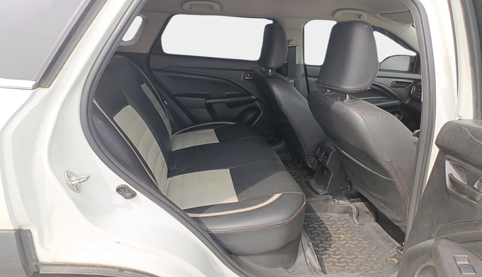 2023 Maruti BREZZA LXI SMART HYBRID, Petrol, Manual, 22,068 km, interior