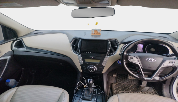 2014 Hyundai Santa Fe 2 WD AT, Diesel, Automatic, 1,53,159 km, interior