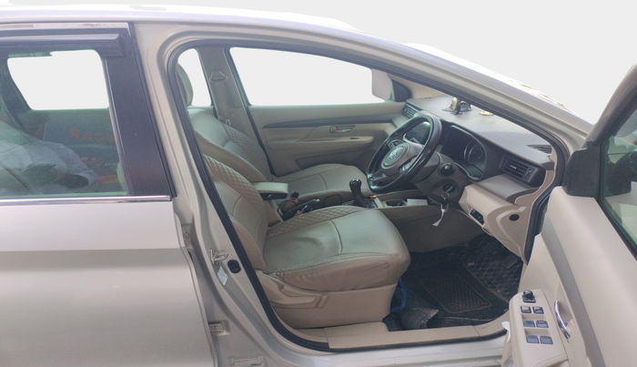 2022 Maruti Ertiga VXI CNG, Petrol, Manual, 1,37,077 km, interior