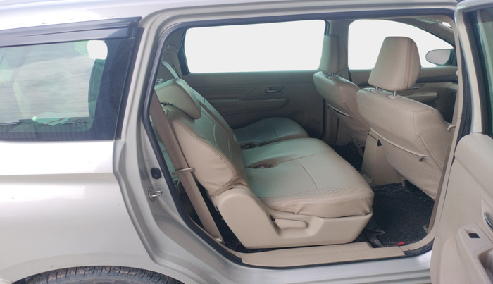 2022 Maruti Ertiga VXI CNG, Petrol, Manual, 1,37,077 km, interior