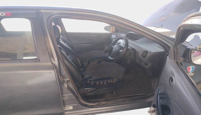 2013 Toyota Etios GD, Diesel, Manual, 4,65,077 km, interior