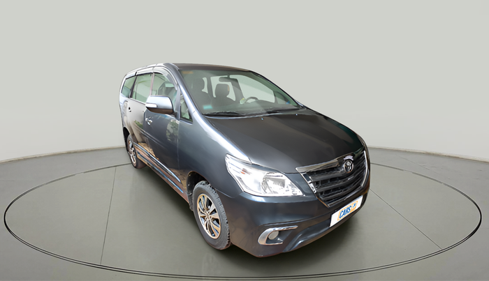 2015 Toyota Innova 2.5 ZX 7 STR, Diesel, Manual, 1,55,748 km, exterior