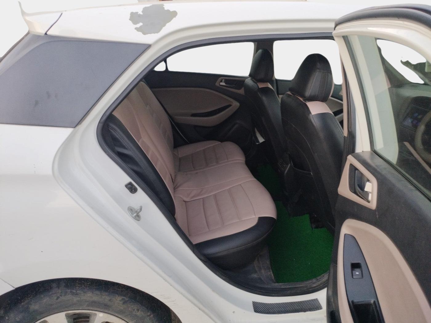 2015 Hyundai Elite i20 ASTA 1.4 CRDI, Diesel, Manual, 1,52,500 km, interior