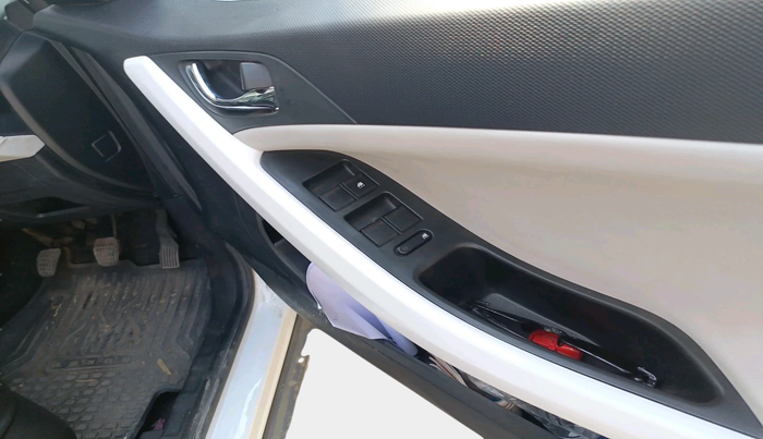 2024 Tata NEXON CREATIVE + SUNROOF 1.5 DIESEL, Diesel, Manual, 38,371 km, interior