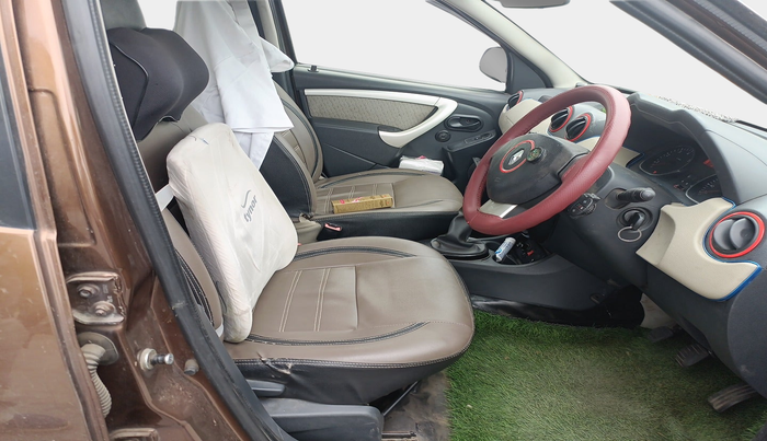 2013 Renault Duster 85 PS RXL DIESEL, Diesel, Manual, 1,27,586 km, interior