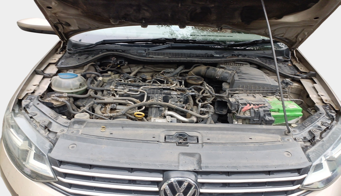 2017 Volkswagen Vento HIGHLINE PLUS 1.5 16 ALLOY, Diesel, Manual, 1,64,054 km, exterior