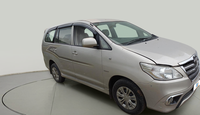 2012 Toyota Innova GX 2.5 8 STR, Diesel, Manual, 2,02,757 km, exterior