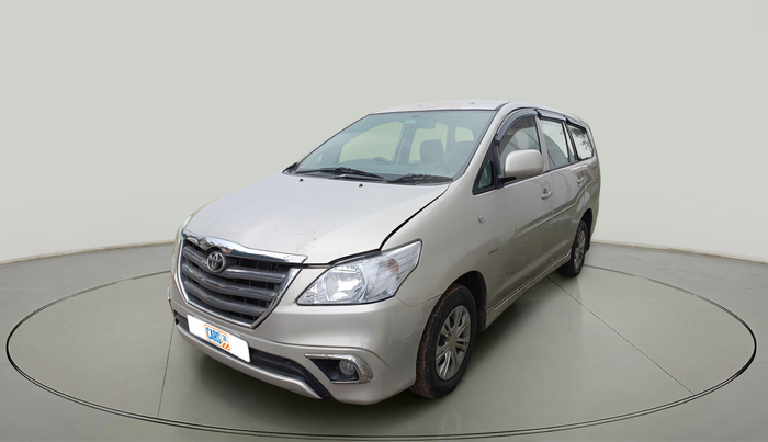 2012 Toyota Innova GX 2.5 8 STR, Diesel, Manual, 2,02,757 km, exterior
