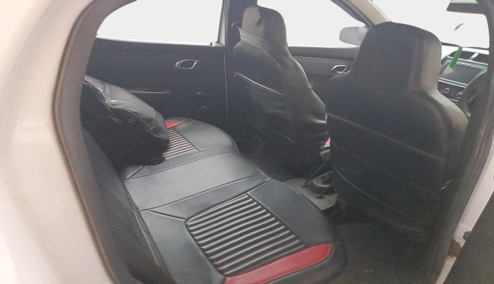 2018 Renault Kwid RXT 1.0 AMT, Petrol, Automatic, 1,02,886 km, interior