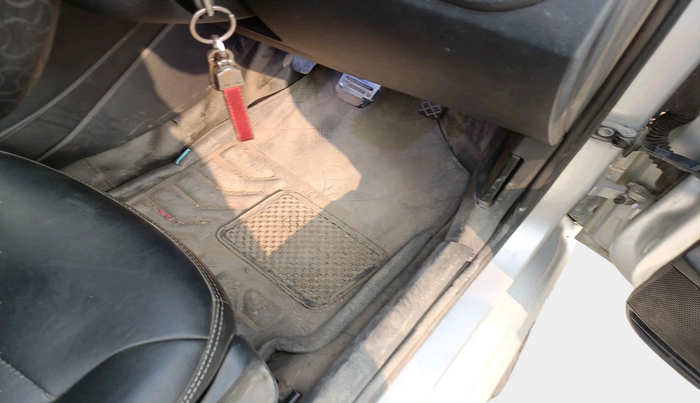 2014 Volkswagen Polo COMFORTLINE 1.5L, Diesel, Manual, 90,710 km, interior