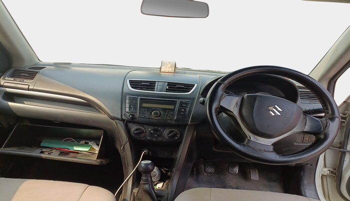 2014 Maruti Swift VDI, Diesel, Manual, 3,25,688 km, interior