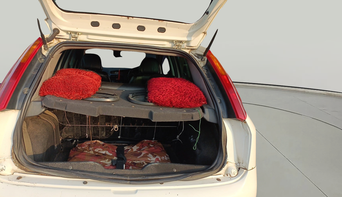 2011 Fiat Grand Punto ACTIVE 1.3, Diesel, Manual, 1,42,033 km, exterior