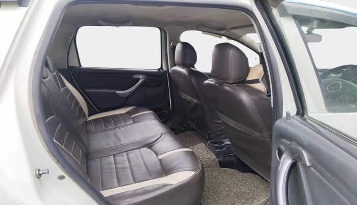 2013 Renault Duster 85 PS RXE DIESEL, Diesel, Manual, 2,15,594 km, interior