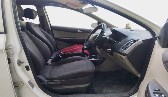 2010 Hyundai i20 MAGNA (O) 1.2, Petrol, Manual, 1,39,538 km, interior