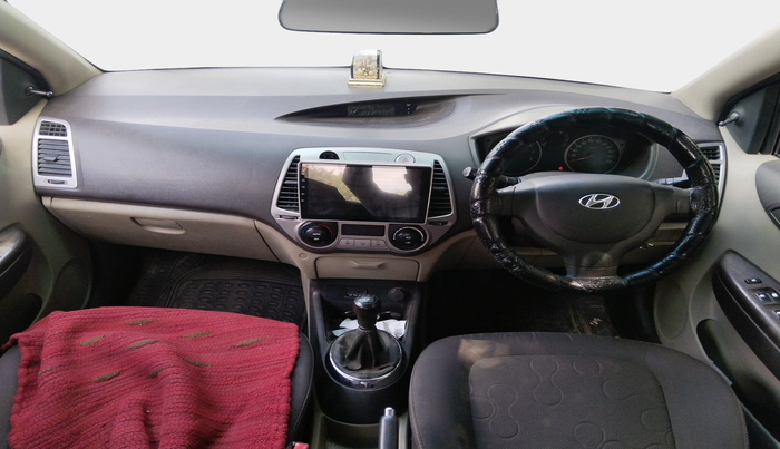 2010 Hyundai i20 MAGNA (O) 1.2, Petrol, Manual, 1,39,538 km, interior