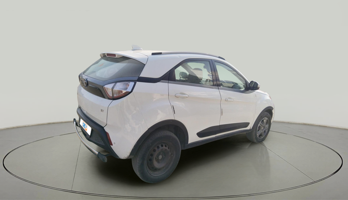 2018 Tata NEXON XT DIESEL, Diesel, Manual, 1,02,628 km, exterior