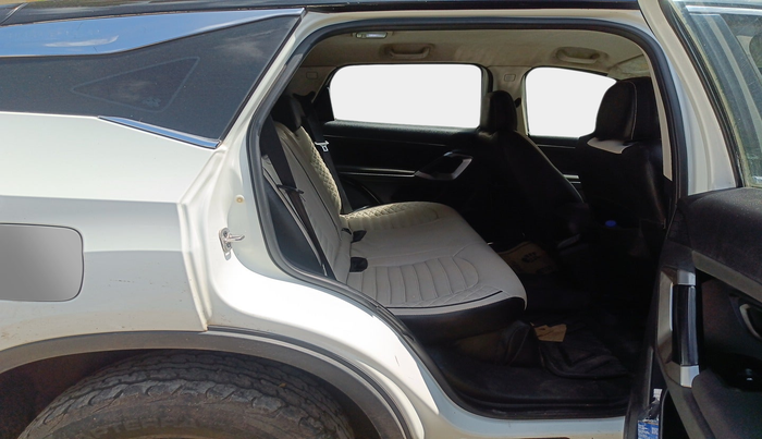 2019 Tata Harrier XM 2.0L KRYOTEC, Diesel, Manual, 1,18,806 km, interior