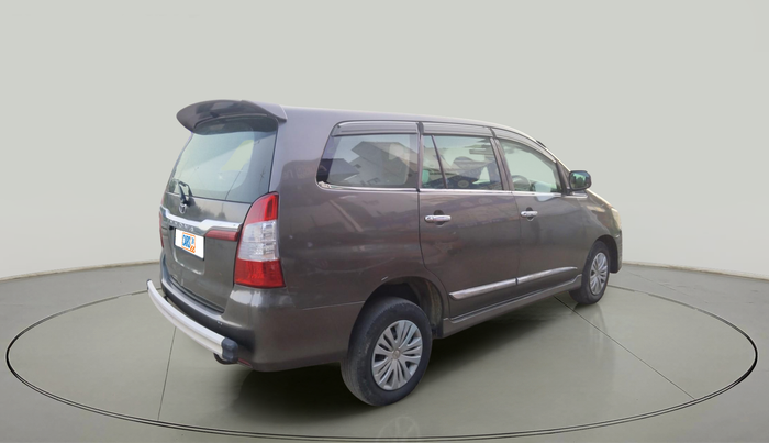 2010 Toyota Innova 2.5 G4 8 STR, Diesel, Manual, 1,62,764 km, exterior