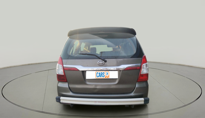 2010 Toyota Innova 2.5 G4 8 STR, Diesel, Manual, 1,62,764 km, exterior