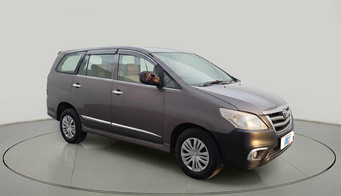 2010 Toyota Innova 2.5 G4 8 STR, Diesel, Manual, 1,62,764 km, exterior