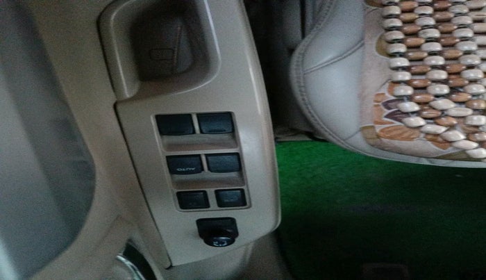 2017 Maruti Ertiga VXI, CNG, Manual, 1,05,628 km, interior