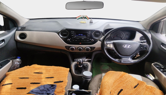 2016 Hyundai Grand i10 SPORTZ 1.1 CRDI, Diesel, Manual, 1,43,562 km, interior
