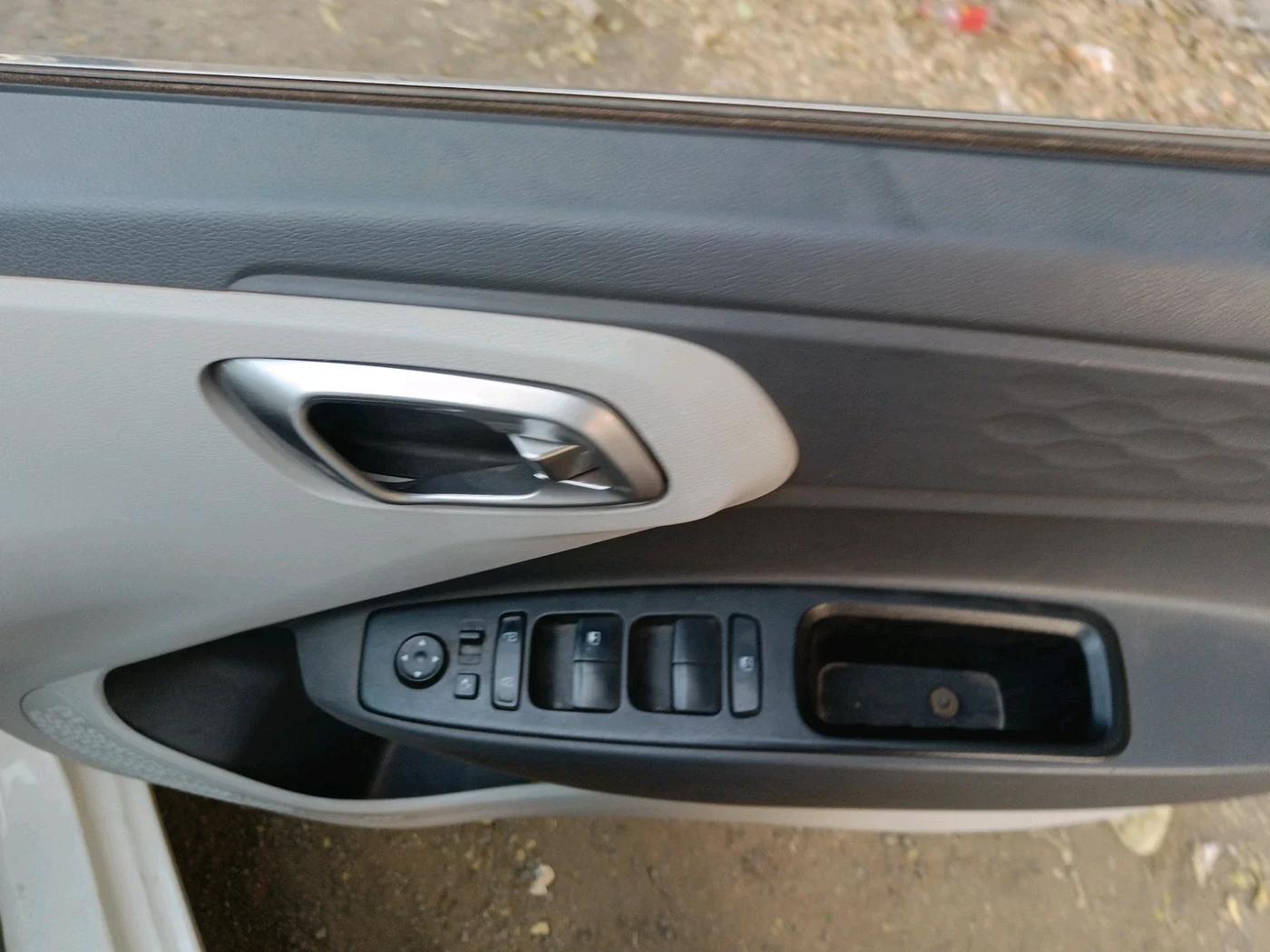 2021 Hyundai GRAND I10 NIOS SPORTZ 1.2 KAPPA VTVT CNG, CNG, Manual, 56,208 km, interior