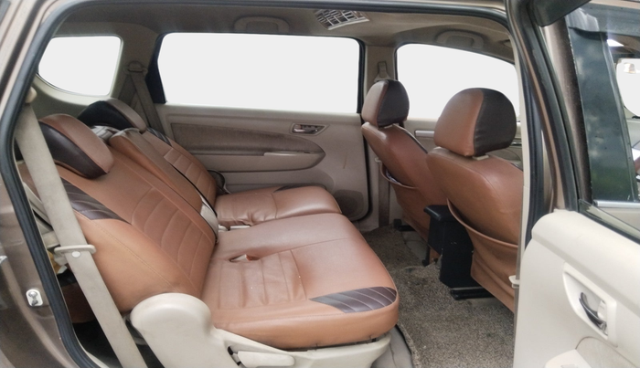 2014 Maruti Ertiga VXI CNG, Petrol, Manual, 1,54,899 km, interior